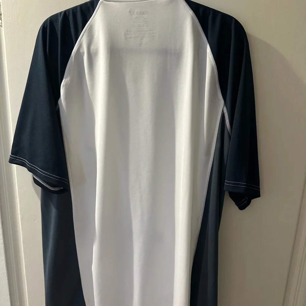 Men's Athletic Shirt size XL